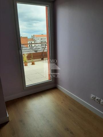 Appartement La Roche Sur Yon  théâtre 4 pièce(s) 99.02 m2