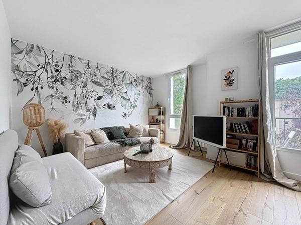 Vente                                                      Appartement
                        
                     3 pièces                      57 m2                     à Yerres