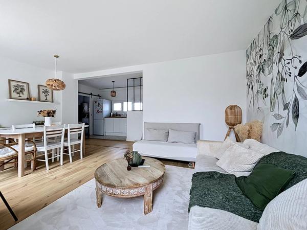 Vente                                                      Appartement
                        
                     3 pièces                      57 m2                     à Yerres