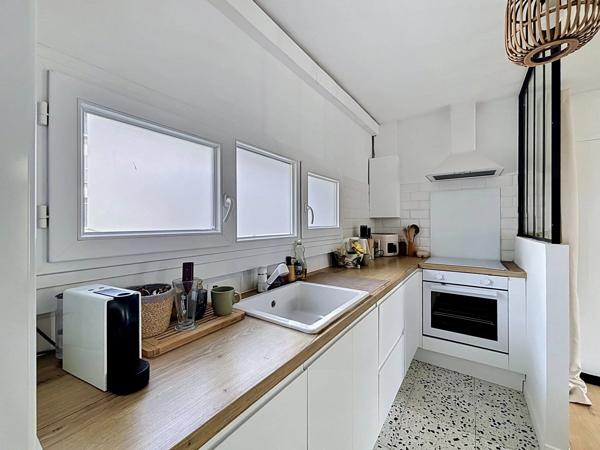 Vente                                                      Appartement
                        
                     3 pièces                      57 m2                     à Yerres