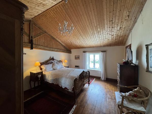 Charmante maison de campagne avec cour et annexe