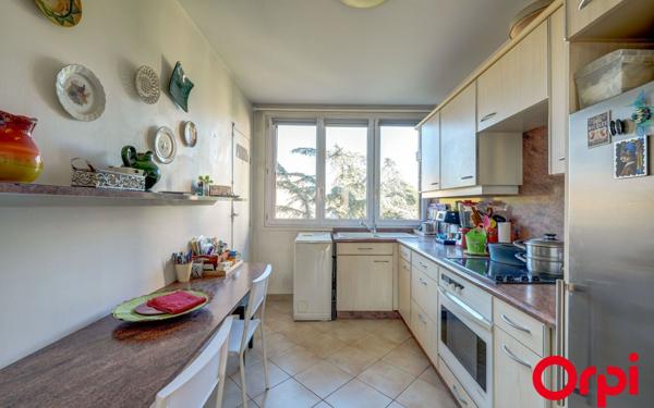 Appartement à vendre    4 pièces • 71,75 m2 Villeurbanne