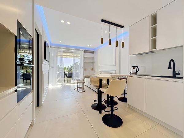 Appartement
         2 pièces
        - 37 m² Exclusivité 1 190 000 € *