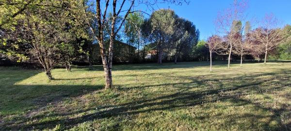 Terrain plat constructible