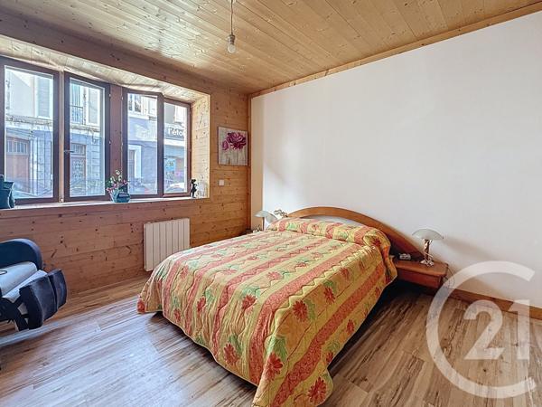 Immeuble à vendre  254,71 m2 ST GIRONS - 09