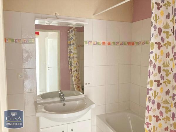 Appartement à louer 3 pièces 54.03m² Orthez (64300)