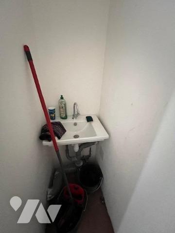 local commercial 27 M² centre ville