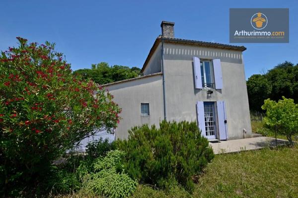Vente                                                      Maison de village
                        
                     2 pièces                      50 m2                     à Duras