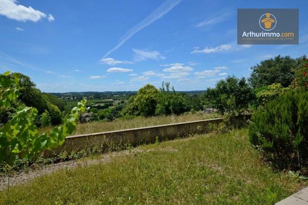 Vente                                                      Maison de village
                        
                     2 pièces                      50 m2                     à Duras