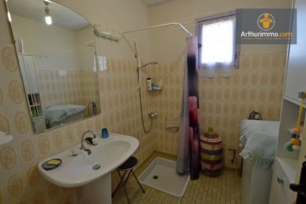 Vente                                                      Maison de village
                        
                     2 pièces                      50 m2                     à Duras