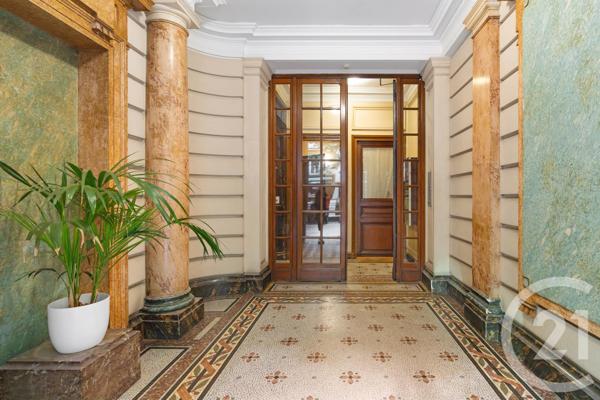 Appartement 4 Pièces à vendre  4 pièces - 86,75 m 2   PARIS  - 75018