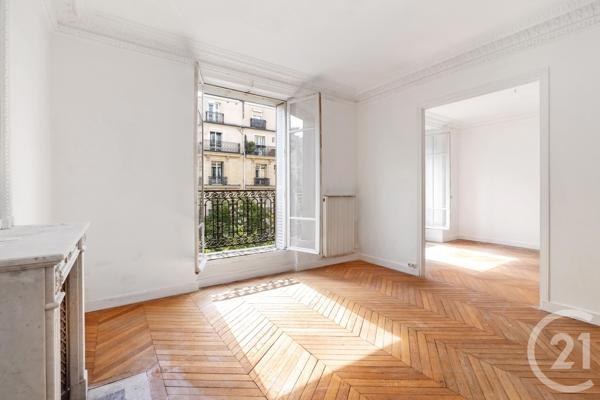 Appartement 4 Pièces à vendre  4 pièces - 86,75 m 2   PARIS  - 75018