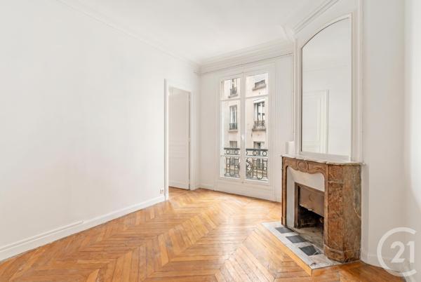 Appartement 4 Pièces à vendre  4 pièces - 86,75 m 2   PARIS  - 75018