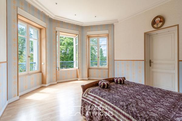 Prestigieuse propriété, chargée d’histoire (style Napoléon III) au coeur du Vésinet Sud