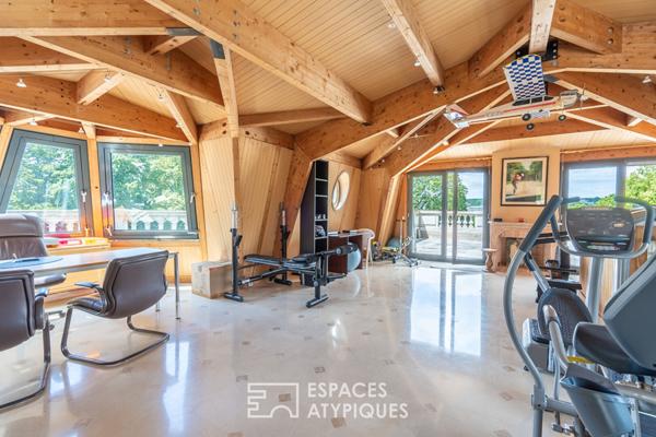 Prestigieuse propriété, chargée d’histoire (style Napoléon III) au coeur du Vésinet Sud