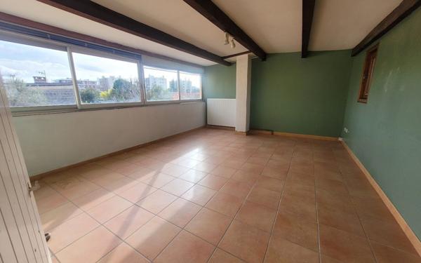 Maison à vendre    5 pièces •  Avignon