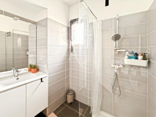 A VENDRE Appartement T3 avec jardin dans résidence récente secteur la Pounche 13190 Allauch