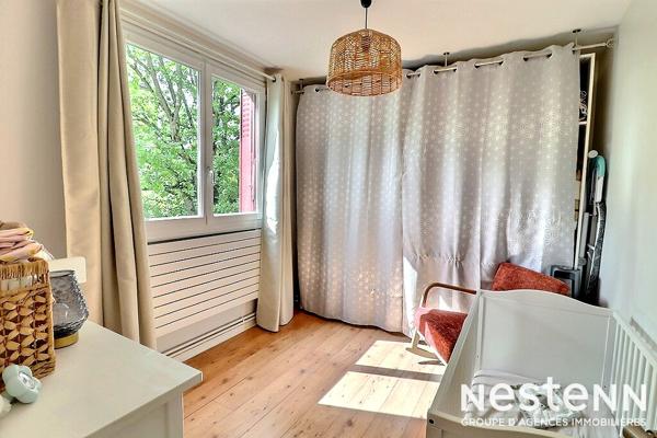 A SAINTE GENEVIEVE DES BOIS, APPARTEMENT T4 AVEC 2 CHAMBRES, BALCON, CAVE ET BOX.