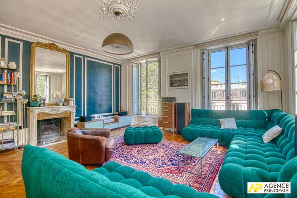 Versailles Notre-Dame Appartement 5 pièces 142 m² situé au 3ème étage €1 465 000 ** - Référence 27835