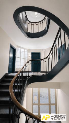 Versailles Notre-Dame Appartement 5 pièces 142 m² situé au 3ème étage €1 465 000 ** - Référence 27835