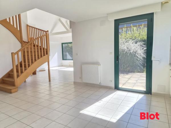 Maison 5 pièce(s)