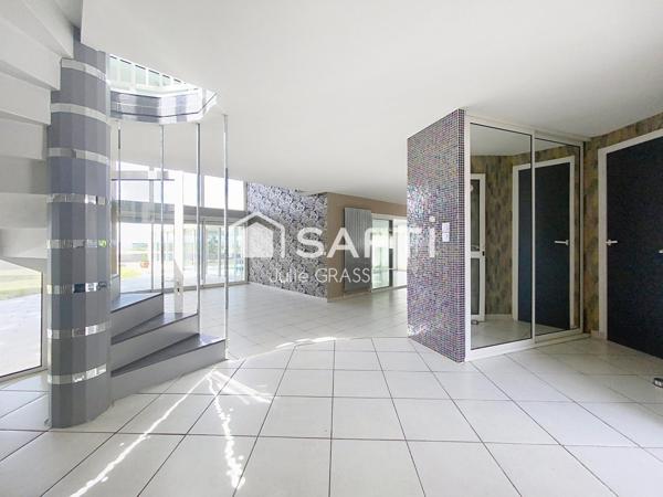 SUPERBE VILLA  AVEC VUE MER