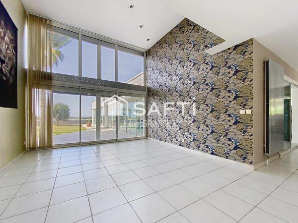 SUPERBE VILLA  AVEC VUE MER