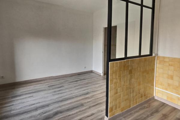 A louer appartement type 1 à 13005 Marseille