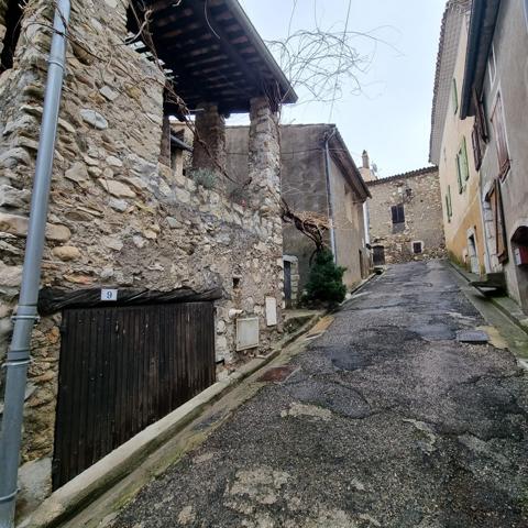 Maison de village à PEIPIN (04200)