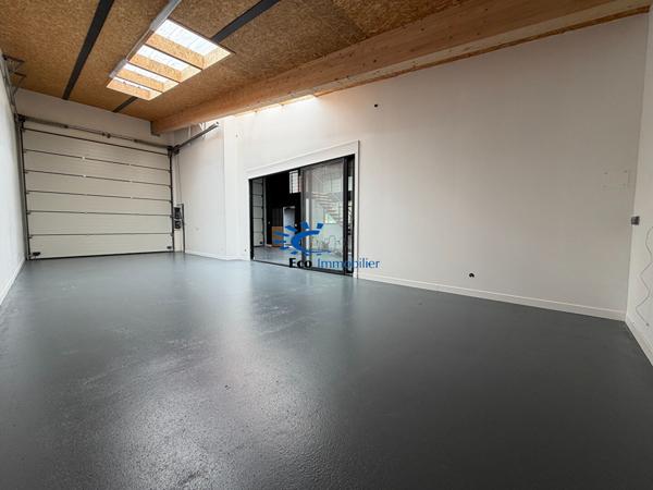 SAINT VIVIEN LOCAL DE 200M² AVEC PARKING  Saint vivien