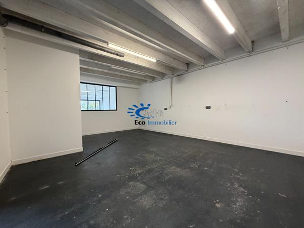 SAINT VIVIEN LOCAL DE 200M² AVEC PARKING  Saint vivien