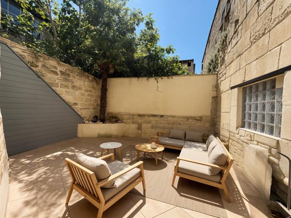 Sommières (30250) SOMMIÈRES, CHARMANTE MAISON DE VILLE, R+2, avec belle cour 25 M²