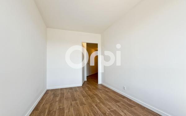 Appartement à vendre    3 pièces • 61,70 m2 Mantes-la-Jolie