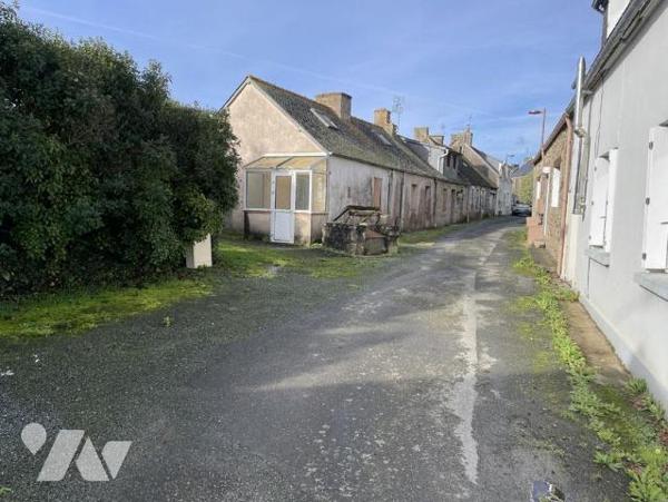 Ensemble de quatre maisons contiguës CARNOET