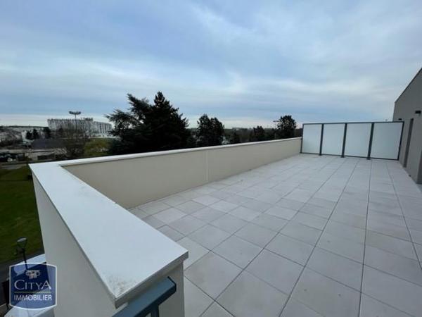 Appartement à louer 3 pièces 78.55m² Angers (49100)