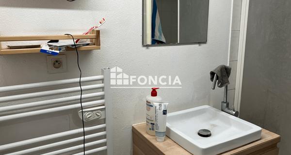 À vendre Appartement 2 pièces 43.84 m² - Angoulême 16000