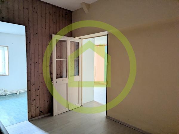 Maison et dépendances à MAULEON (79700)