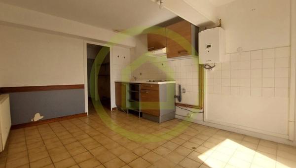 Maison et dépendances à MAULEON (79700)