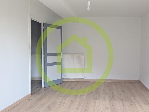 Maison et dépendances à MAULEON (79700)