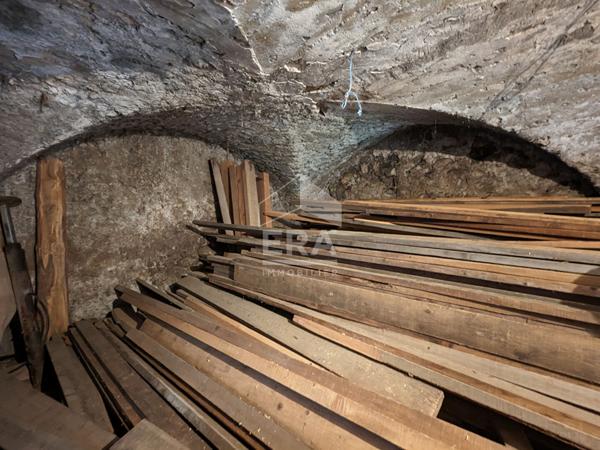 À vendre : Corps de ferme à rénover - Un joyau en pierre à fort potentiel