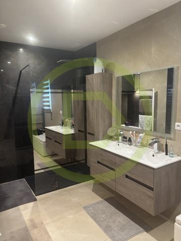 Maison à MERY SUR OISE (95540)