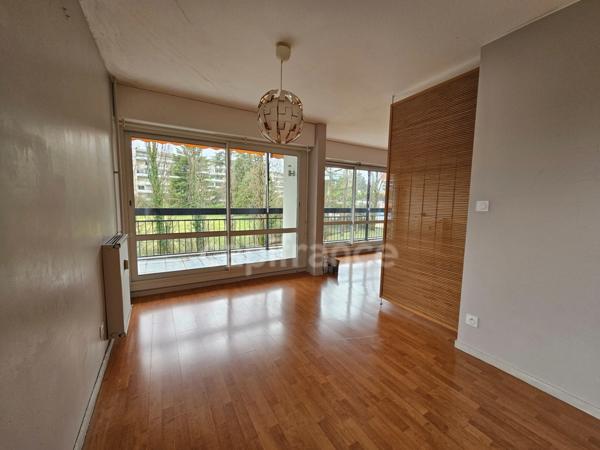 Appartement T1 bis lumineux avec grand balcon – Blanquefort