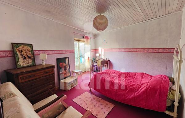 Maison de village avec 3 chambres à réhabiliter