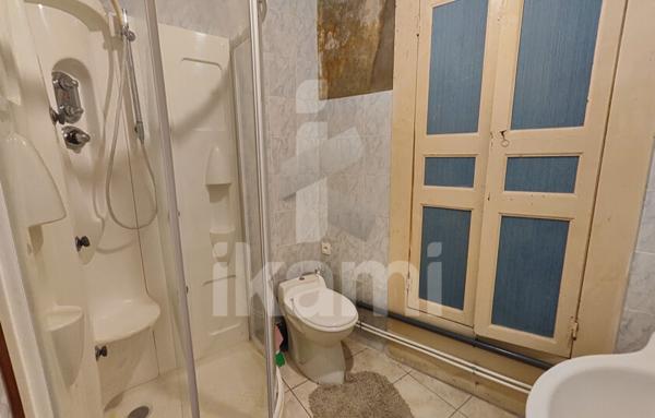 Maison de village avec 3 chambres à réhabiliter