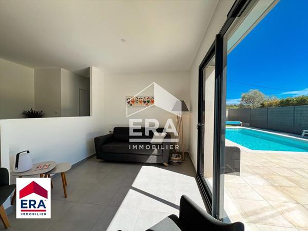 Maison moderne de 100 m2 avec piscine