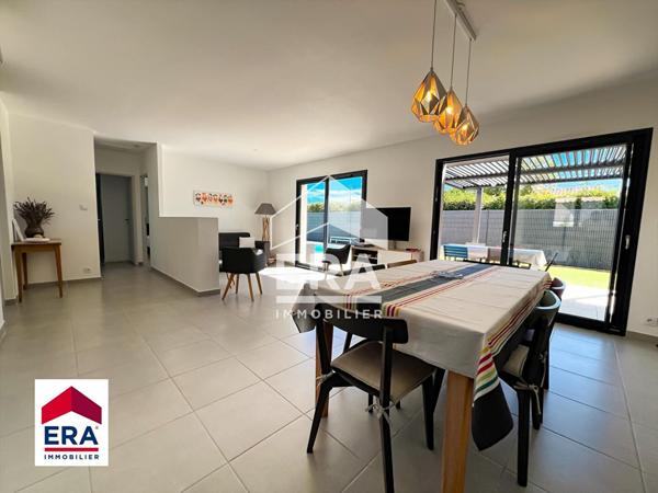 Maison moderne de 100 m2 avec piscine