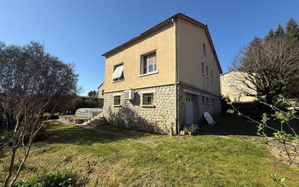 Maison à vendre    4 pièces •  Joyeuse