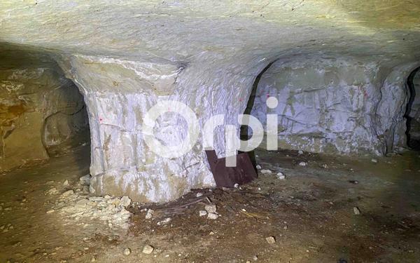 Terrain à vendre    Distré