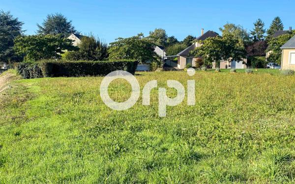 Terrain à vendre    Distré