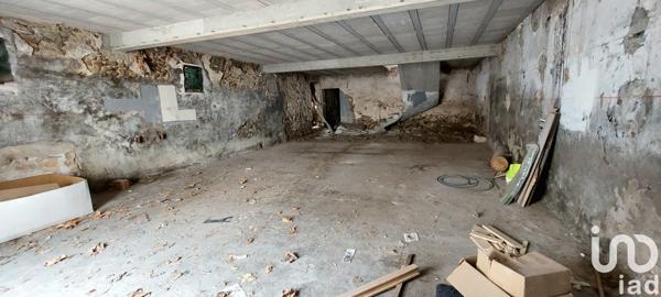 Maison à vendre 4 pièces 306 m² Oraison